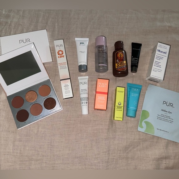 Makeup bundle - Picture 1 of 5
